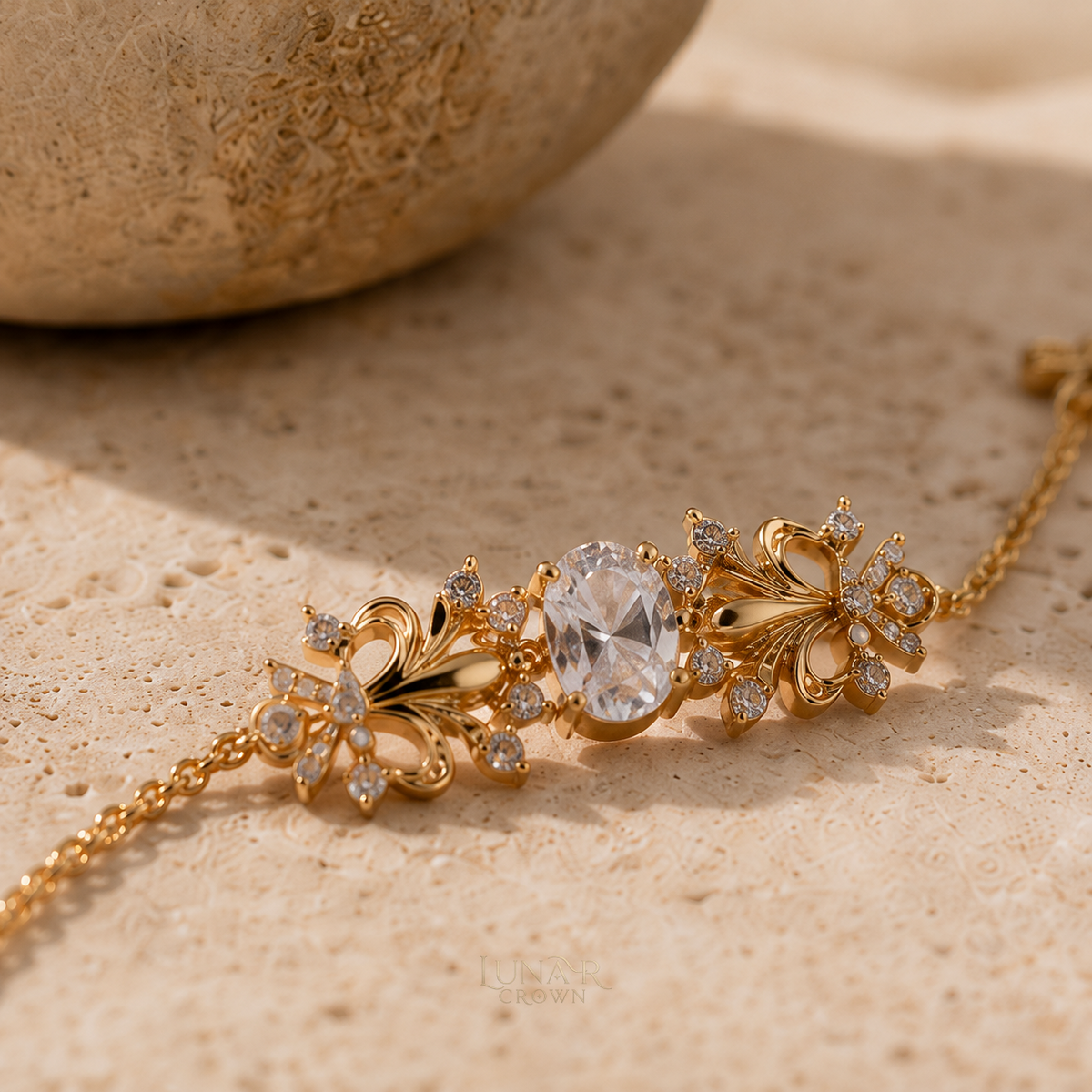 Iris Link Bracelet — Gold Tone