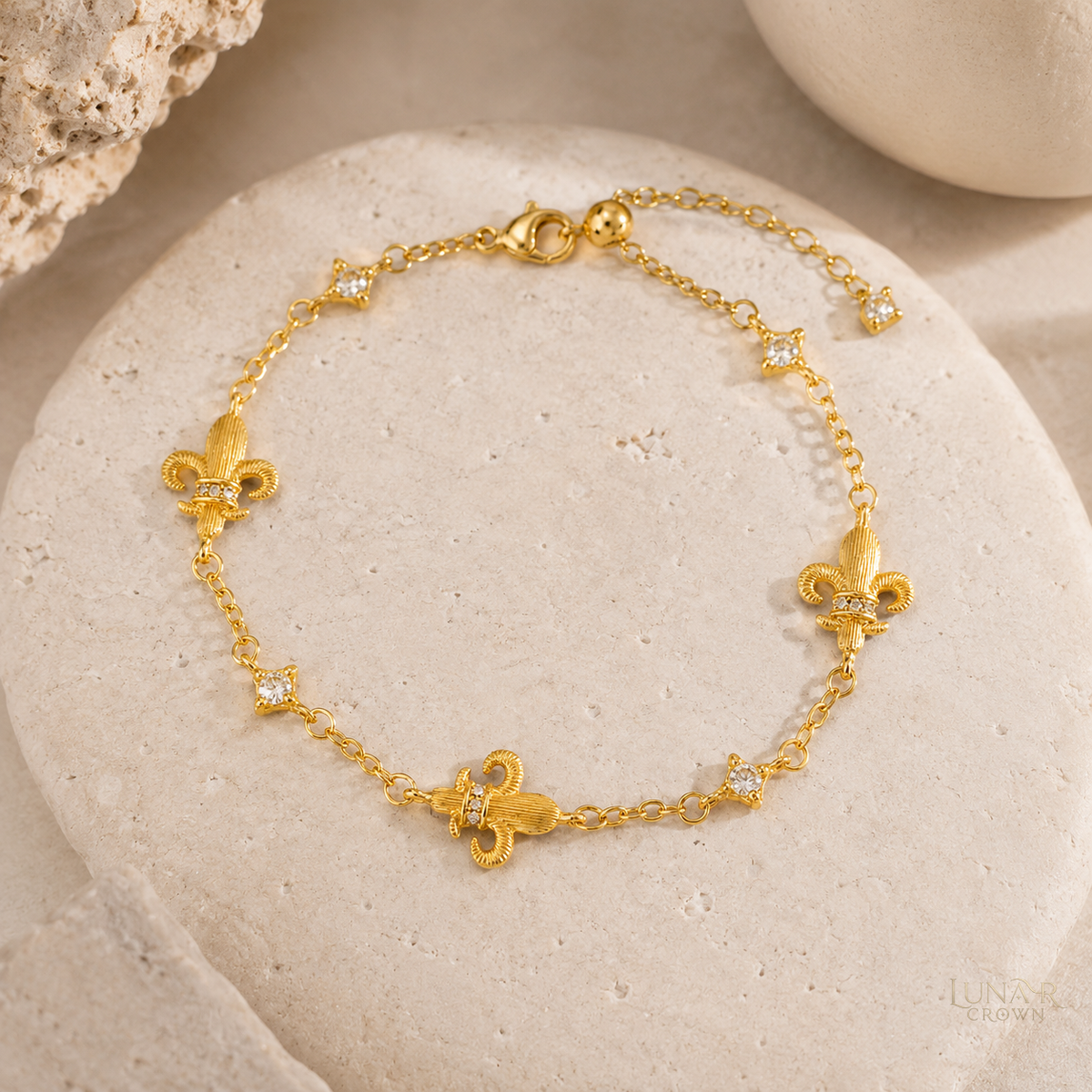 Floral Chain Bracelet — Gold Tone