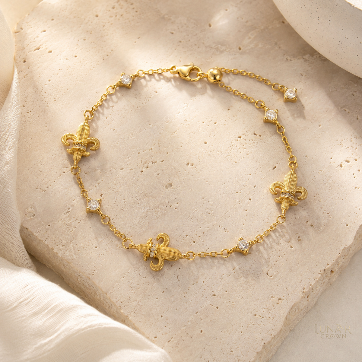 Floral Chain Bracelet — Gold Tone