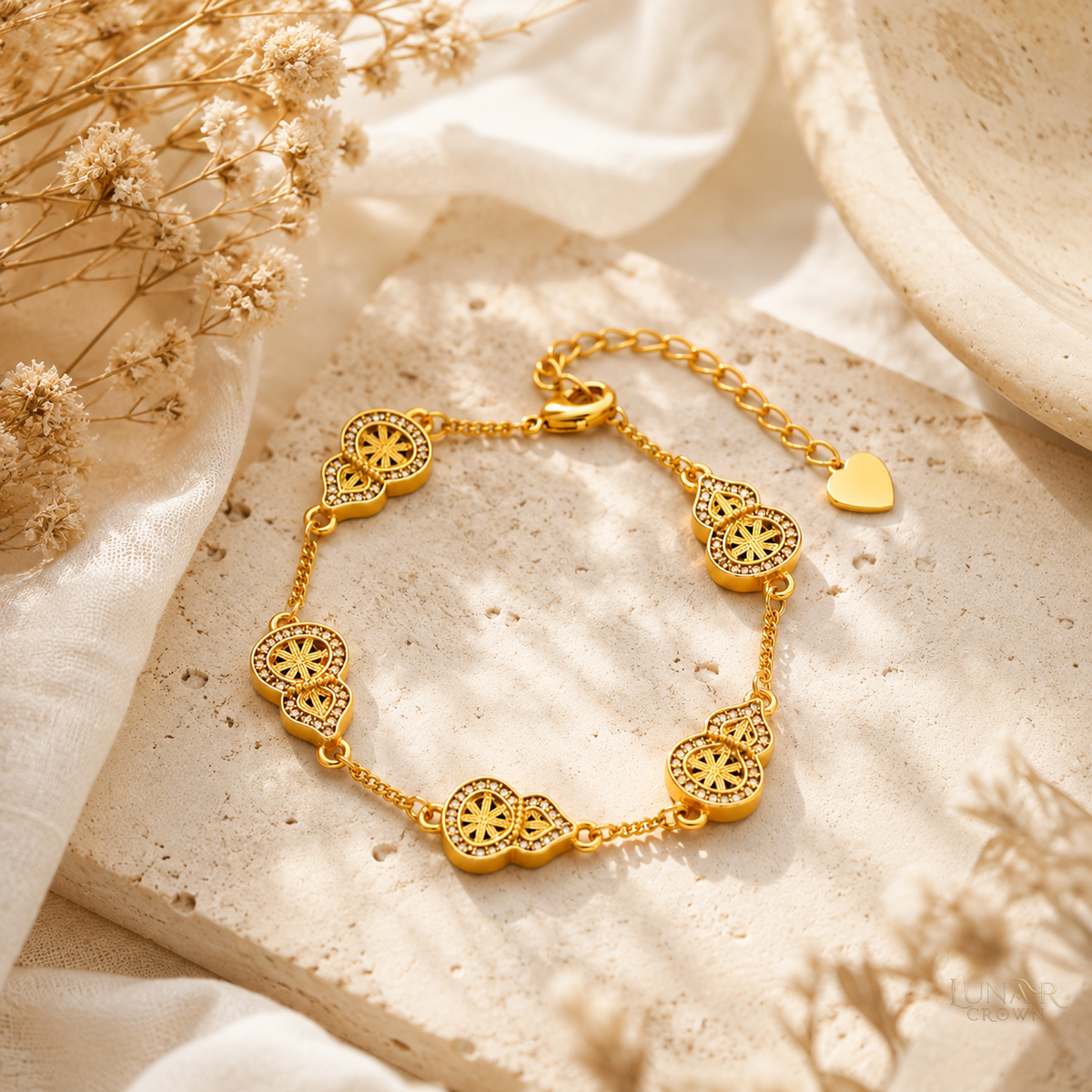 Hulu Gourd Bracelet — Gold Tone