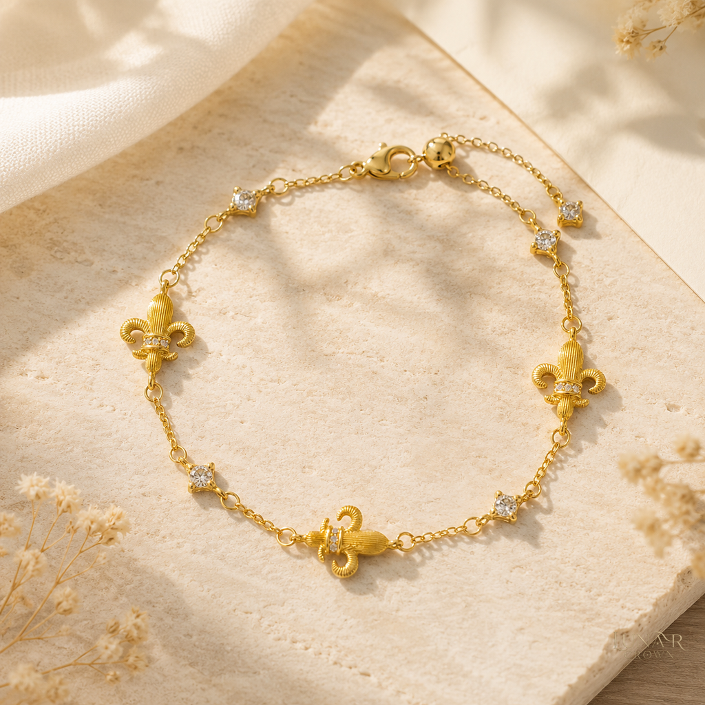 Floral Chain Bracelet — Gold Tone