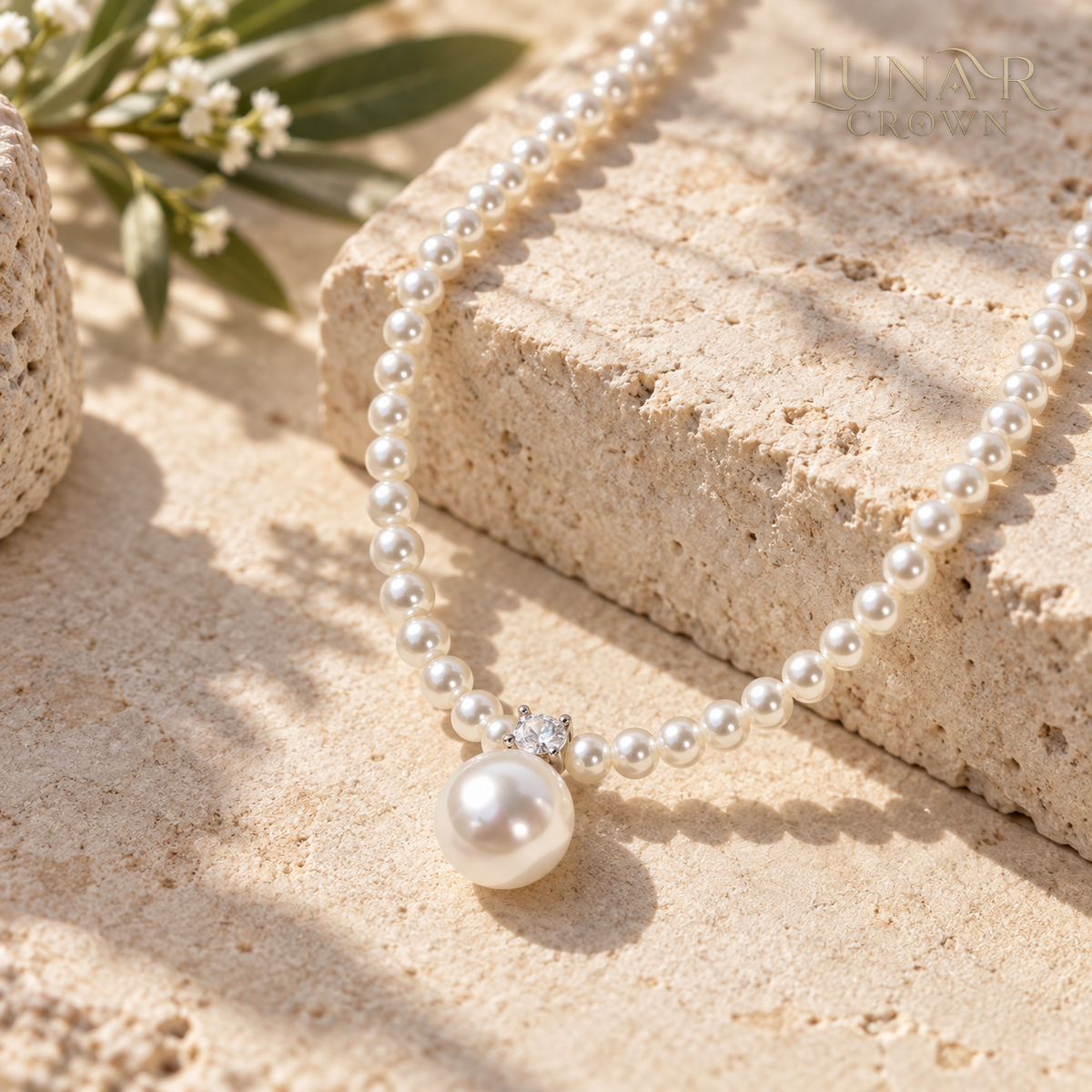 Pearl Bead Pendant Necklace — White